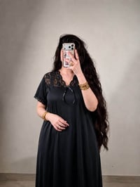 دشداشة • قماش خفيف • فري سايز ٥٠-٨٠ك