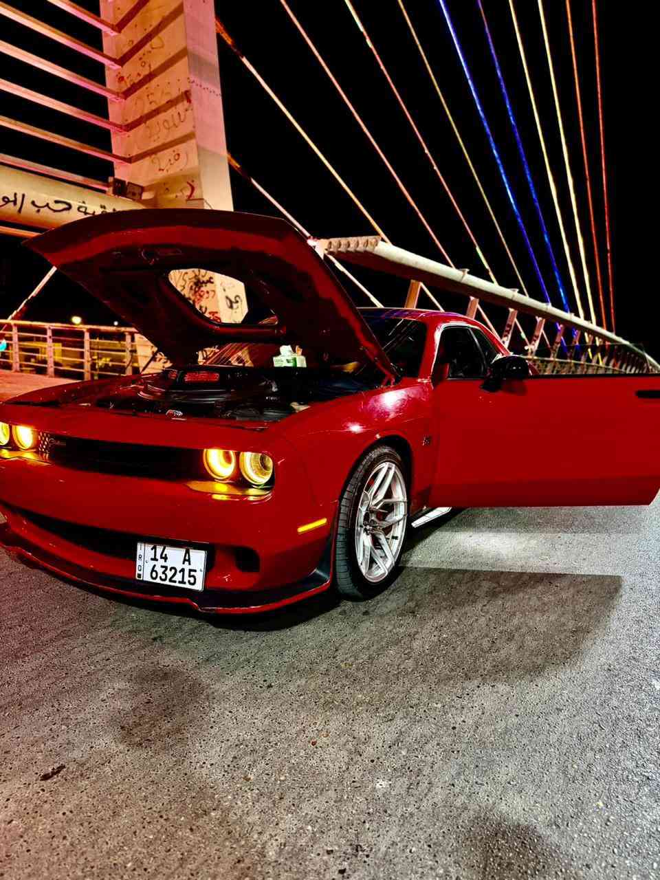 السلام عليكم سياره جالنجر شيكَر 18 اصل عليهه برمجه وتفريغ وشوته مفتوحه وكزوز srt ووسطيات slp وويل روهانه جديد ما بي اي فطر ولا تصليح وبيهه دركه فورجد كاربون فايبر ودواخل كاربون فايبر وغرفه حمره كنتاره وجلد السياره ماشيه 60 ميل تقريباً بل 95الف السياره بحاله الوكاله جديده لا مبدل بيهه بطل ولا برغي مفتوح بلمكينه عليهه ادامه كامله من منضومه مي ولف حماوه 82 كل ما تدوس تنزل حراراتهه فدشي كلش مرتب ضغط الدهن ممتاز بحاله الوكاله اذا مو احسن السياره تنوخذ ربع دينار مينصرف عليهه كامله مكمله من ناحيه شكل ومن ناحيه اداء بيهه كلش هواي تفاصيل وبلواقع حيل احله وفهئه نادره ومميزه بهيج نضافه السياره ضربتهه جاملغ وبنيد وطرف الباب لان راجع عليه الجاملغ من جهه عكس السايق اما صفحه السايق بيهه بارد بلباب جداً جداً بسيط وبطرف الجاملغ الوره هماتين كد اصبعين جداً خفيف)(***********
