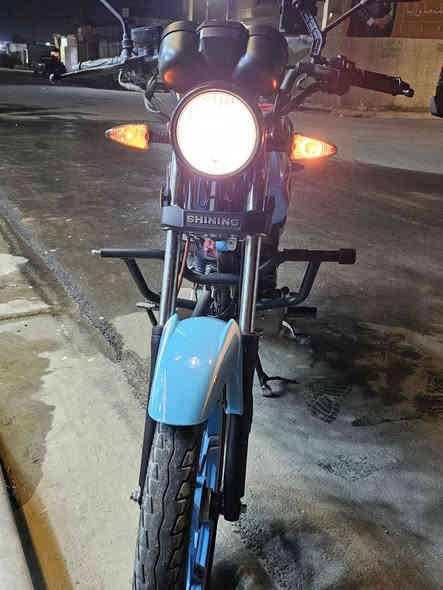 السلام عليكم دراجة شاينك 2024 نظافة مثل مشوف بعينك برغي ممفتوح بيها كهربائيات شركة محرك شركة كفالة عامه
متواجد فيس او على الرقم 
***********
