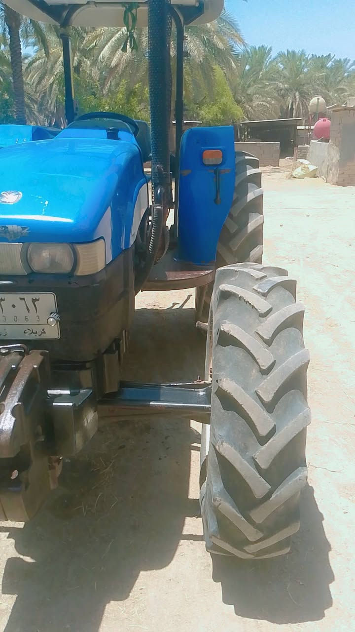 السلام عليكم
نيوهولند موديل 15 للبيع تحويل حره عاده 8800 ساعه .
تايرات نظيفات محرك نظيف درجه إولى هيدروليك كير كله نظيف .
المكان بابل الشوملي 
الاتصال ***********
