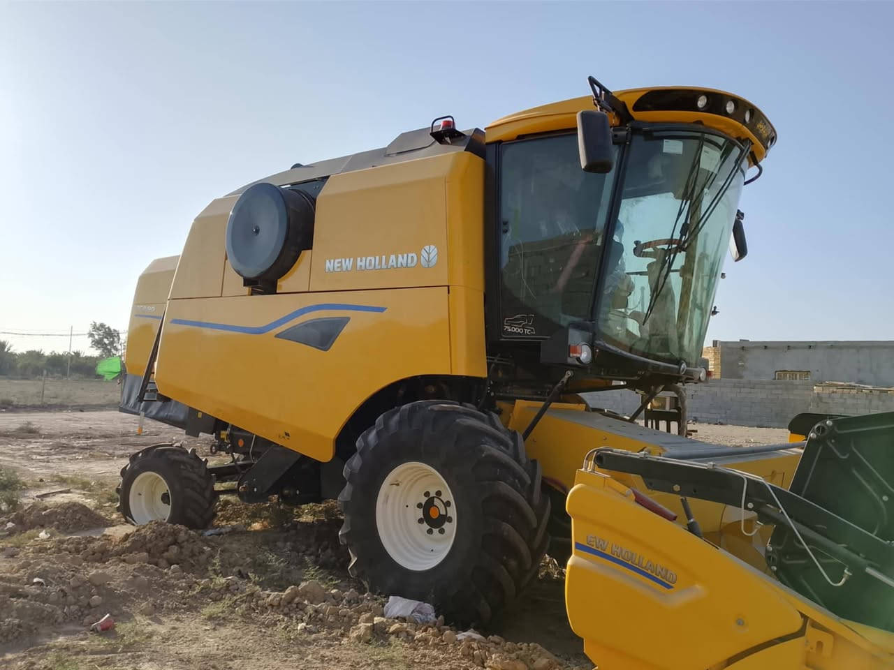 سلام عليكم  حاصوده للبيع موديل 2025
مكفوله كفالة عامه
حاصوده جديده  مامشتقله عاده400
وتفاصيل على رقم الهاتف 
***********
***********
