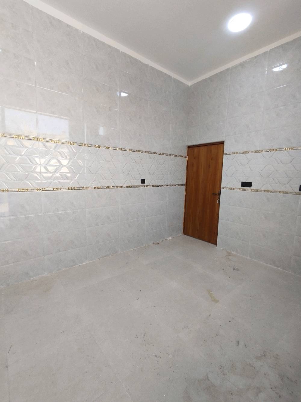 دارين للبيع تسليم مفتاح 
مساحه كل دار 100متر سعر واحد 52وقابل للتفاوض 
البناء بلوك كونكريت 

تفاصيل الدار عدد الغرف النوم 2
وا دوانيه
وا وصاله
وا مطبخ 
وصحيات داخلي وخارجيه
معا كراج
معا مغاسل2
معا سخان المياه
معا خلاطات
معا خزانات المياه 2

جنس العقار طابو ملك زراعي 🌴

العنوان البصره 

شط العرب الجزيره 

الفيروزية الجسر الثاني  
 
#السعر 52مليون 

للاستفسار تواصله معنا 
هاتف 📞🇮🇶 ***********