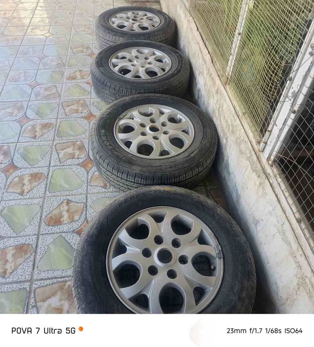 اسلام عليكم غراض ستاركس للبيع للاستفسار خاص
*********** بنيد وهوة وسستم وبوشية ٣٥ الف تكت تبريد سعره ٤٠ بي عطل جوك تبريد لخلفي ويل كب هوة وتايرات زوج نضاف وزوج تعبان سعر ١٣٥ راديتر ٢٠ الف كمبريسر شغال ٤٠ الف سستم مري ٥ الف مكاني ديوانية
