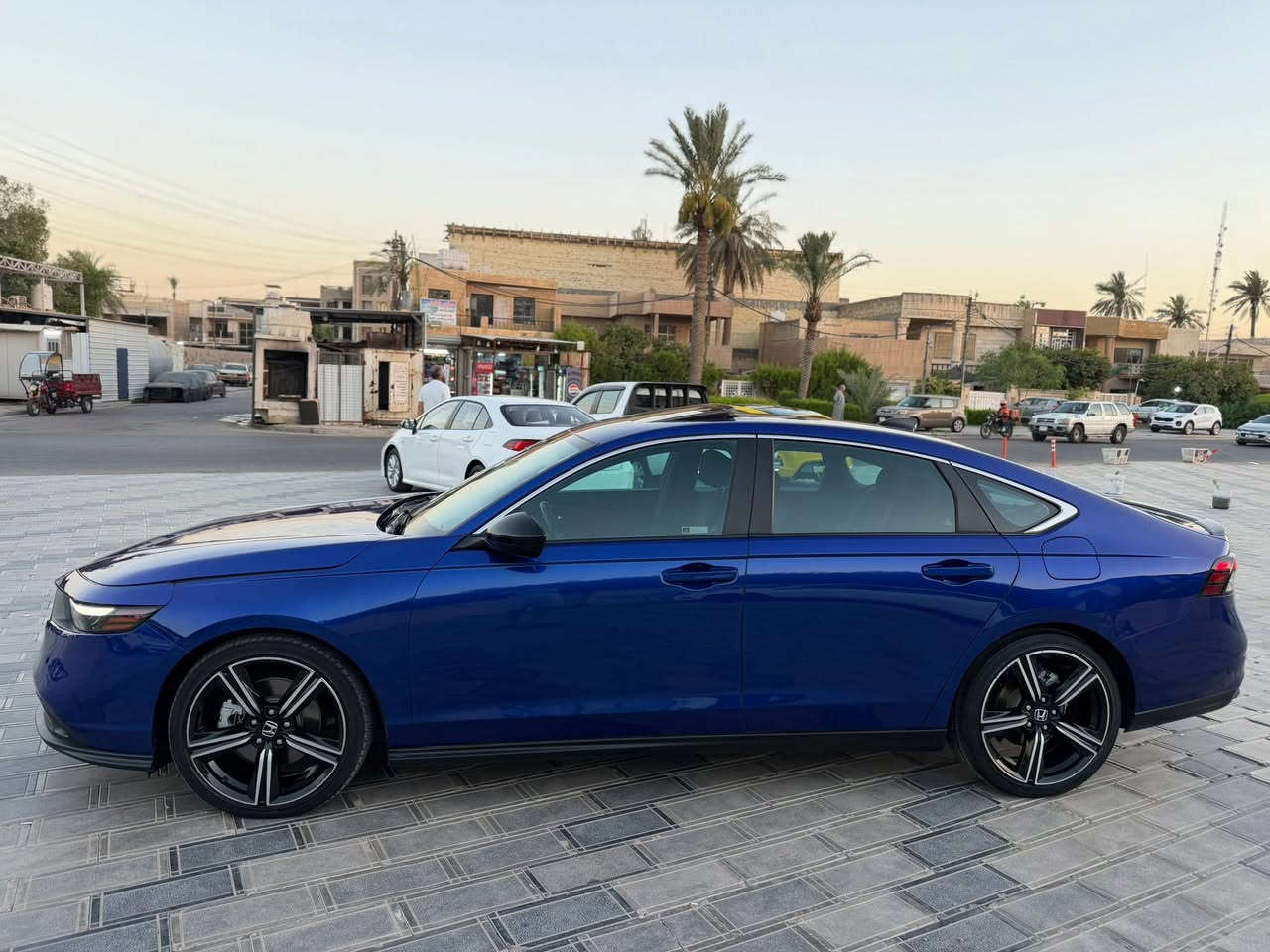 ال السلام عليكم هوندا اكورد 2023 سبورت وارد امريكي
Honda accord hybrid sport 2023 2.0

       حجم المكينه : 2000 هايبرد

الضرر  :  صبغ بنيد ودعاميه جاملغ يمنه بي بارد

لايرباك  : برده + دركه

المسافه المقطوعه : 43 الف ميل

#مواصفات

1. مكينه 2000

2 شاشة

3.فتحه

4. كامرا

5. كشن السايق كهرباء  

6. رادارات 360 

7. تحديد مسار

8. شفتات بالاستيرن

9. هندبريك بصمه

10.لايتات زنون  

11. نظام ايكو + سبورت  

12.جنح خلفي بلادي 

13.لايتات لد + بكلايت لد

14.ويل كب

15.بصمة ابواب

#السعر : الطلب في التعليقات سيأتي إليك مباشرة

تفاصيل اكثر هذا رقمي *********** تحياتي 

مكاني بغداد حي الجامعه

