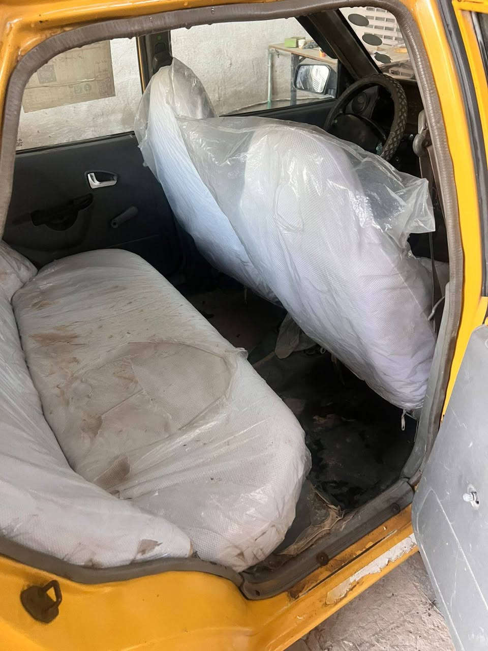 السلام عليكم
من رخصت الادمن 

سايبا موديل2012 

مكاني بغداد ام الكبر والغزلان

رقم انكليز مثل مموضح

السعر ٢٣ وبيه مجال بسيط 

رقمي ***********
