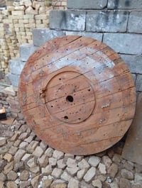 سكيبه خشبيه دائريه للبيع السعر 35 وبيهه مجال