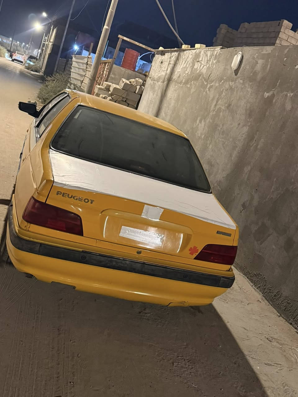 بيجو بارص للبيع مديل 2018 سياره حلوه جديده حداده جديده كير مكينه كفاله غرفه جديده رقم بصره تحويل ثاني يوم سياره تخم تاير منضومه زنون كله جديد شاشه مكانها البصره السعر 50 وبيها مجال 
***********
