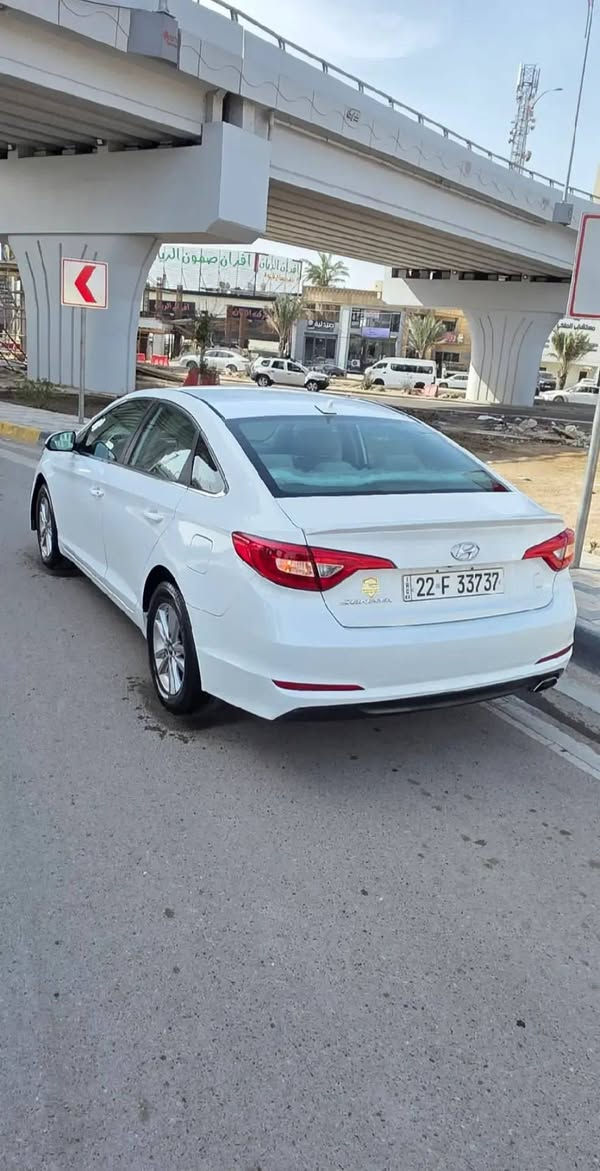 سوناتا 2016
امريكي 
محرك 2400 GDI
بيها قطعتين حادث امريكا 
وهنا بالعراق بيها قطعه صبغ
سعر 115 وبيها مجال
***********
مكانها ديوانيه
