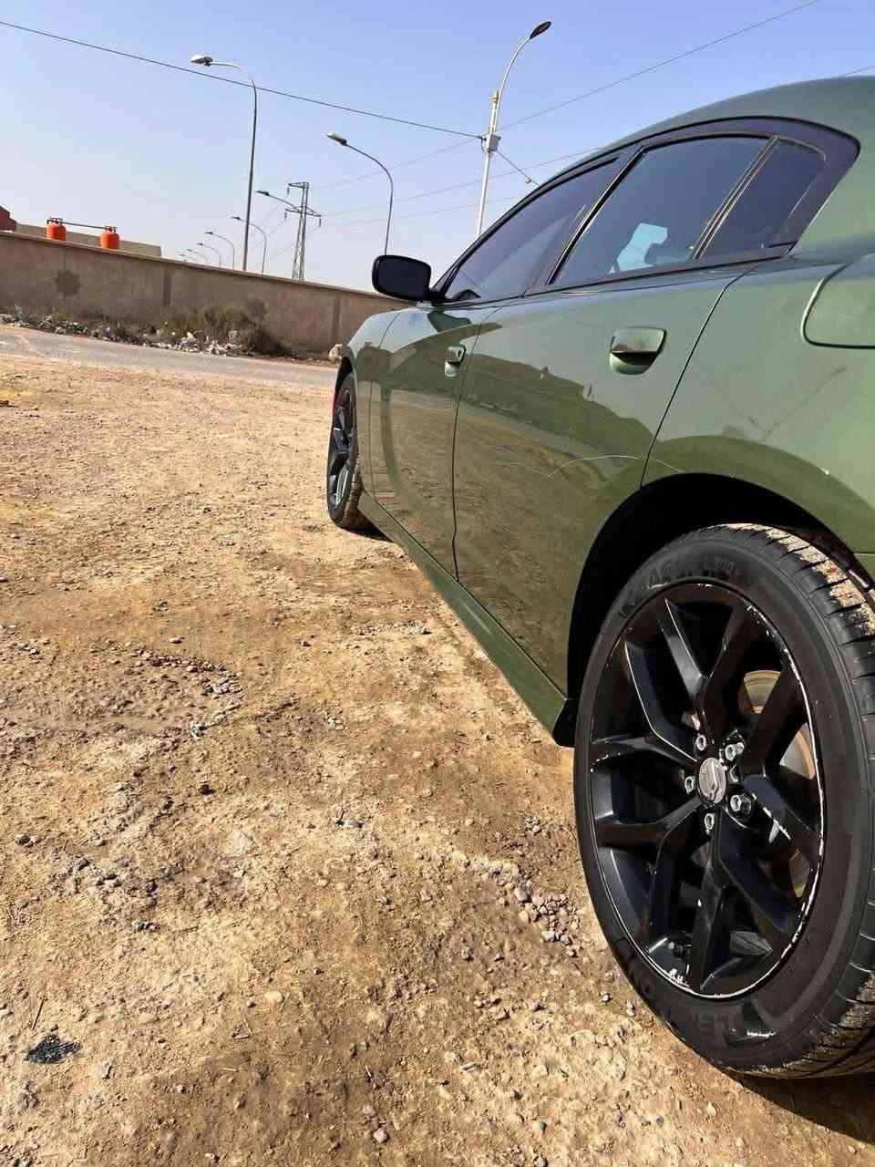 #بسعر_مناسب 🔥🤩🤩🛡
جارجر 2022 فئة GT
حادث خفيف بدون دواخل 
جاملغ الأيمن الامامي فقط 
رقم بغداد 
لون زيتوني 
سوبر تراك باك 
مواصفات GT  معروفه
سياره جديده جدا سعرها معقول بالعافيه ع الياخذها 

مكان السياره بغداد 
رقم صاحب السياره 
***********
