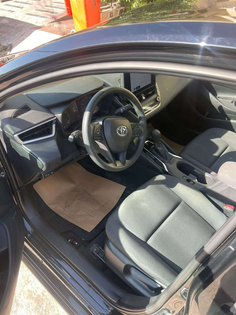 تيوتا كورلا. 2023 LE السياره كامله من كلشي
تقرير غرق للدوسه السياره مكينه وكير وبدي كفاله
السياره كلش حلوه 
سعرها 143ورقه 🔥بيها مجال قليل
السياره  رقم فحص مؤقت 
***********
