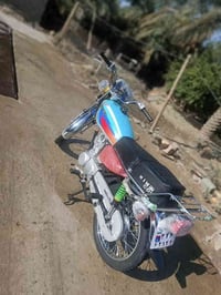 دراجة البيع زيرو صارلهة شهرين من منزلهة مكين فول نضافة كلشي ماناقصها ا...