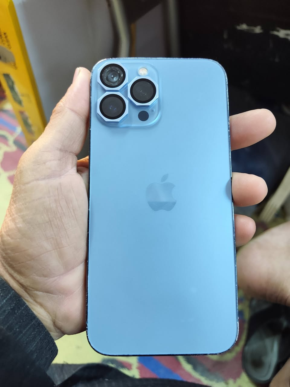 موبايل اي فون 13  بس ضهر مبدل فقط  بيع مستعجل   رقم اتلفون  ***********
