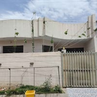 الجمعيات الحاج حسن • ٢٠٠م • غرفتين