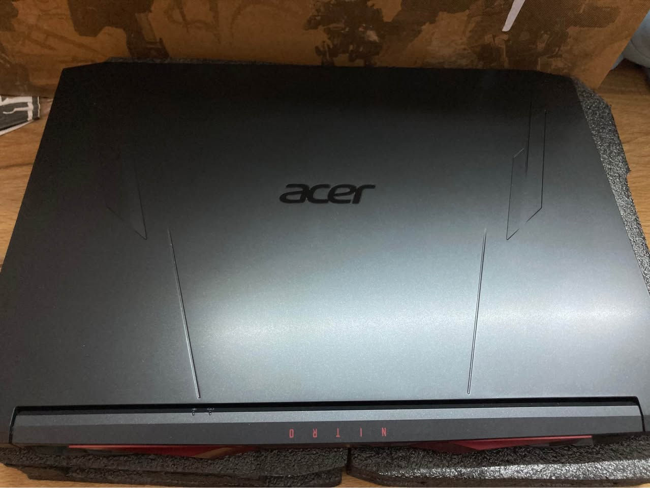 السلام عليكم شباب
لابتوب الكيمنك من Acer فئه Nitro 5 Gaming الاحترافية 

لابتوب بالكارتونه شرق اوسط وكاله نضيف جدا مستعمل قليل مضمون

ياتي بمواصفات

شاشه حجم 15.6انش بمعدل تحديث 144هرتز الوان شاشه 100%SRGB حواف نحيفه بخواص low blue 

معالج ممتاز من انتل 
Core i5-11TH GEN -H 5.1GHZ 
من الجيل الاحد عشر من انتل فئه H للاداء الثقيل

كرت الشاشه المنفصل احترافي من
Nvidia RTX 3060-6GB DLSS + ray tracing full watt

رامات سعه 16GB قابل للتطوير
هارد 512m.2 قابل للتطوير

كيوبرد معرب RGB تفاعلي 
صوت ستيريو من HI-RIZ عالي

بطاريه ساعتان عمل

اكيد اللابتوب قادر على تشغيل كافه الكيمنك او برامج الهندسه او المونتاج

السعر ٨٩٠ الف فقط 
بغداد قرب البياع و متوفر توصيل 
للتواصل*********** بغداد, العراق
