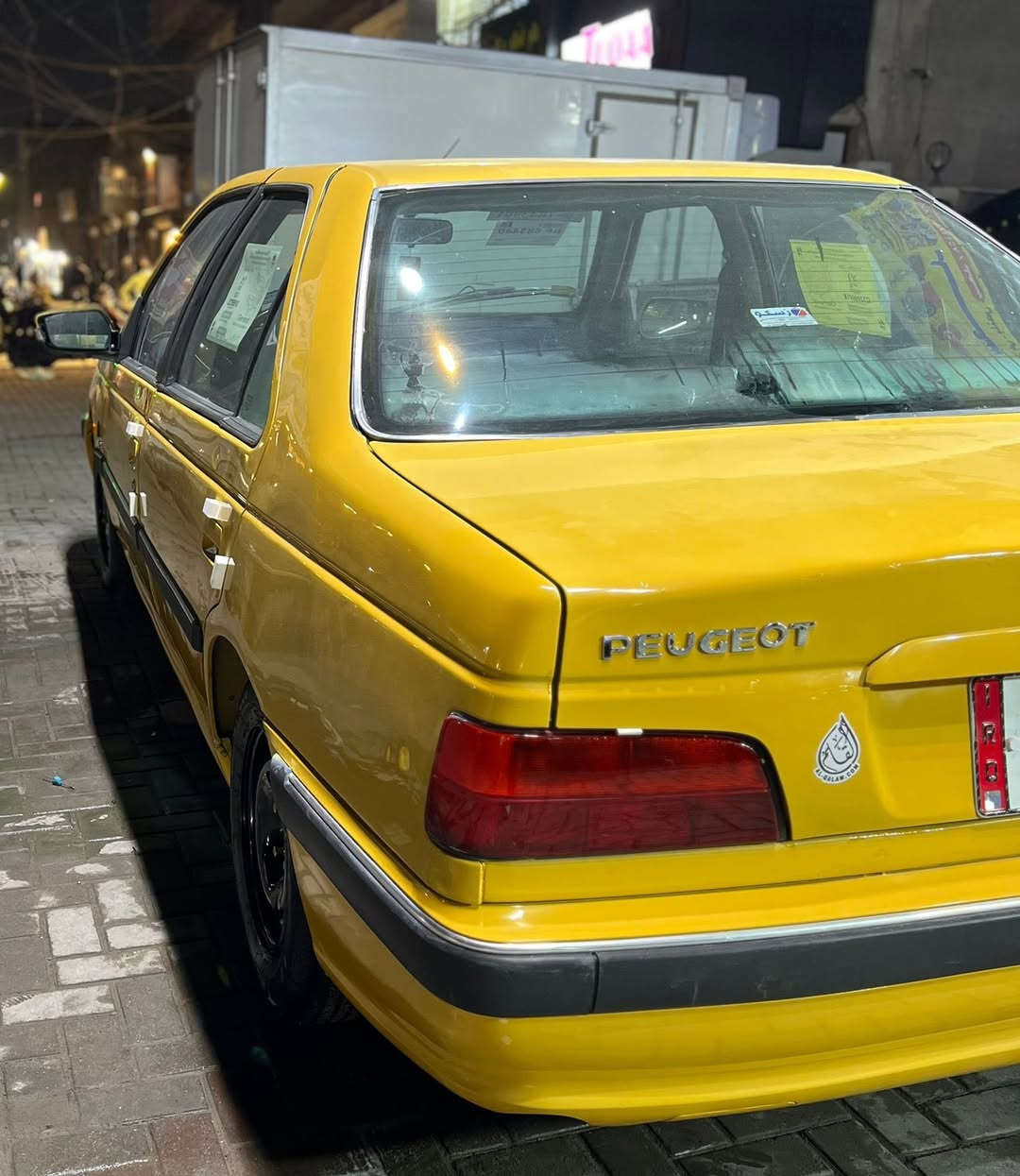 سلام عليكم بارص 15 كير مكينه كفاله تخم تاير جديد صدر امامي خلفي جديد غرفه مدوشمه تبريد ثلج تتفئه شغاله سياره جاهزه بيها تعمير هلالت خلفيه فقط ولباقي كفاله لا ضربه ولا صبغ تحويل ثاني يوم مصفره من كلشي مكاني بغداد البياع ***********
