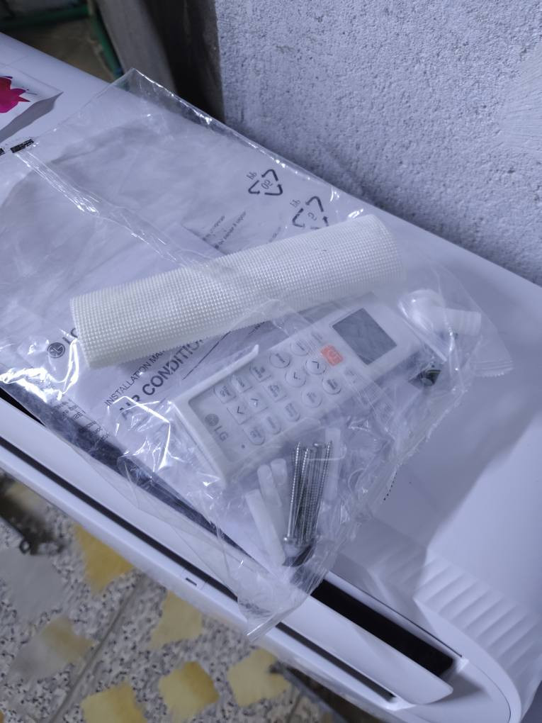 سبالت LG خوشناو الأصلي عدد 3 مستخدمات اقل شهر 
بعدهن بضمان شرط بجيس رقمي *********** البصرة, العراق
