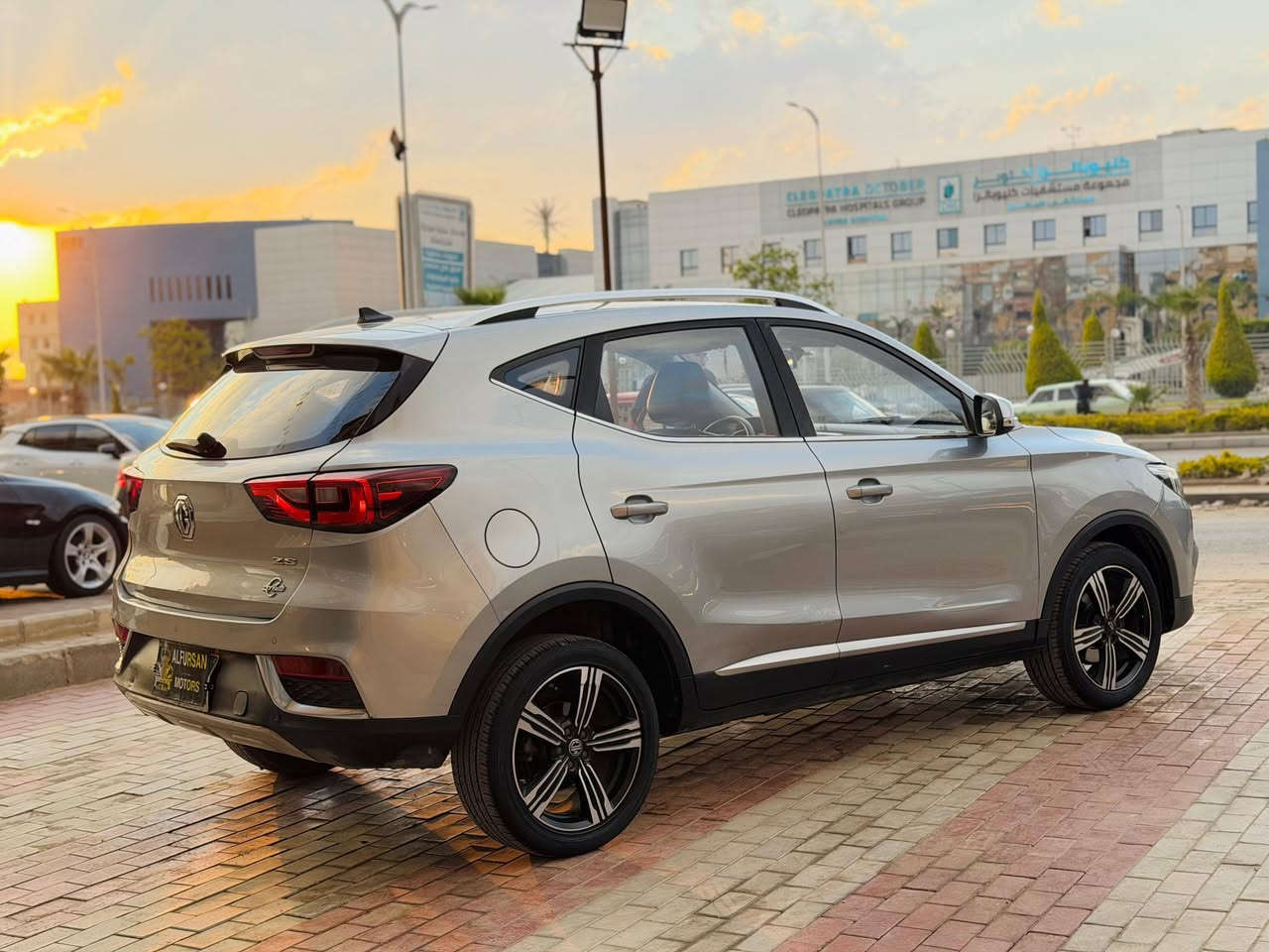 Mg zs 2021 Luxry
فابريكا بالكامل 
عداد. 140 الف
للتواصل 01101910707


**إذا كنت صاحب هذا الإعلان وتريد حذفه لأي سبب، رجاءا أرسل رسالة إلى الدعم الفني**