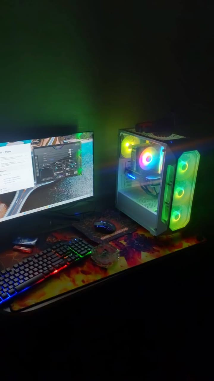 للبيع pc قليل الاستعمال
المواصفات : 
CPU: AMD Ryzen 5 5600

Motherboard: MSI B450
 TOMAHAWK MAX II
GPU: NVIDIA RTX 4070 12GB

RAM: 16GB (2×8) Corsair
 Vengeance LPX 3600MHz

Storage: Kingston NV2 NVMe 1TB

PSU: segotep 750W Gold plus

Case: NZXT H510

Cooling: Wraith Stealth (ستوك)

✅️جميع الكراتين موجوده مع الضمان✅️
✅️الكرت نظيف استخدام شخصي مو تعدين✅️
✅️يشغل كل الألعاب 2K فوق 120FPS✅️
البيع مستعجل لغرض ظروف 
🔥السعر :850 دولار🔥
⚠️رجاءا اذا مو شراي لا تتصل لان اني اصلا كاسر بسعره ⚠️
للأتصال على الواتساب : ***********
