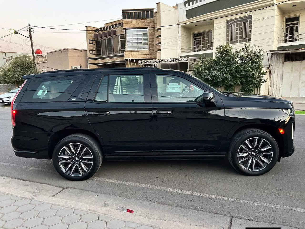 كدلاك سكاليد موديل 2023
مكفوله من صبغ ولشخوط ولرصعات.
  ماشيه 68 الف كيلو.  سياره جديده وبدون
. مشاكل  سياره فول بوب شفط.  36. سماع
ه   وشاشات خلفيه.  سياره رقمها بغداد
. ورقمها حلو مو عادي  
  مكاني بغداد. وسعرها مناسب


**إذا كنت صاحب هذا الإعلان وتريد حذفه لأي سبب، رجاءا أرسل رسالة إلى الدعم الفني**