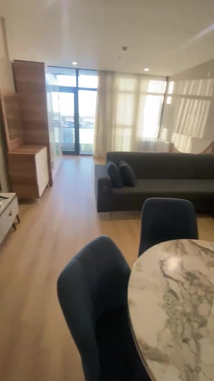 للايجار  او للبيع 

.استديو موثث 

.موثث 

.سعر 

.مكانها اربيل 
مجمع وايت تاورز  

.غرفة 1
.مطبخ 
.حمام 1
.طابق 16 
.مساحه "67م
.واجه داخلي 

للأستفسار اكثر التواصل واتس اب 
:***********
:***********
