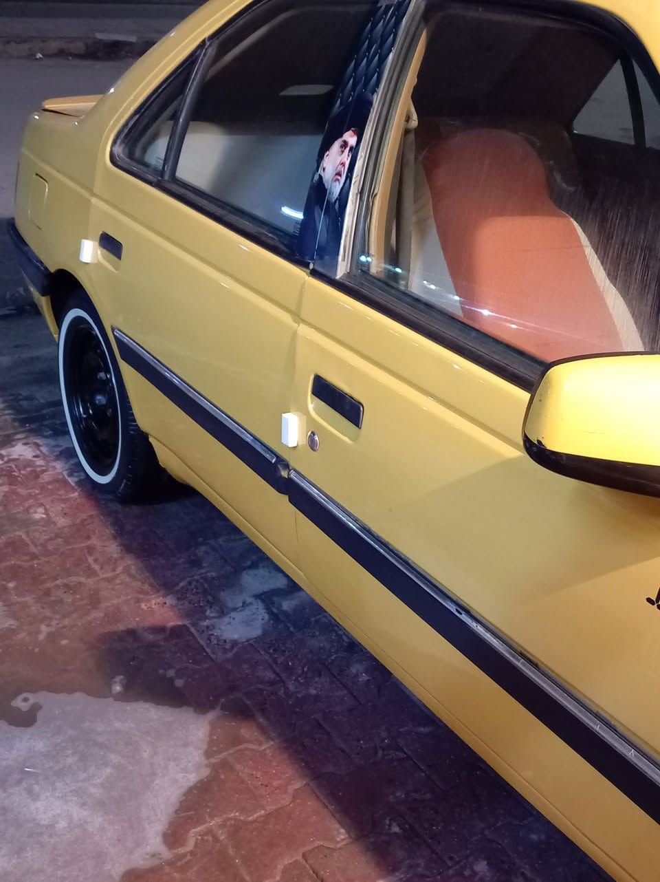 سلام عليكم سياره بيجو 405موديل16سياره حلوه وجهزه مابيه تبديل صولياته كامله رعيه موجود بس يسدد يحولك كبل اريد مراوس بيضه او محور تصال وتساب موجود لمعنده مروس لا يرسل *********** لعنوان بصره
