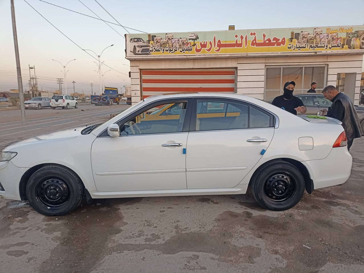 اوبتيما موديل 2010 السياره جاهزه من كلشي مكينه جديده حداديه تخم تاير تبريد السياره مكفولة عده بارد قليل السعر 128وبيهه مجال قليل بسمي السياره مكان السياره ناصريه شطره ***********
