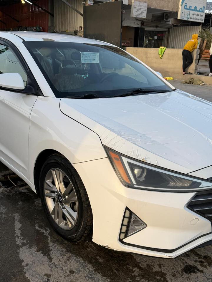 سلام عليكم شباب النترا وارد امريكي موديل 2019 سياره جديده ماشيه 54 الف فقط حقيقي رقم اربيل باسمي تحويل مباشرتن
نص مواصفات كير اي تي المرغوب وسونار موجود ويه الصور فرق من السونار بس تكشير بداية القماره واضح بصور
سعر 145 بيه مجال بصيط
الاتصال ***********
