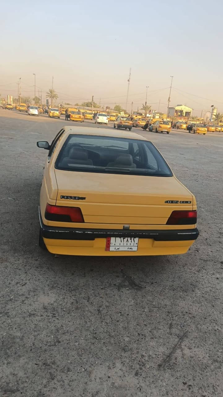 السلام عليكم 
بيجو glx 
405 / 2011 للببع
السعر 32 بيها مجال للطيبين 
بيجو نضيفة يحتاج شويه ترتيب الاستفسار على الرقم ما موجود ماسنجر المكان بغداد ***********
