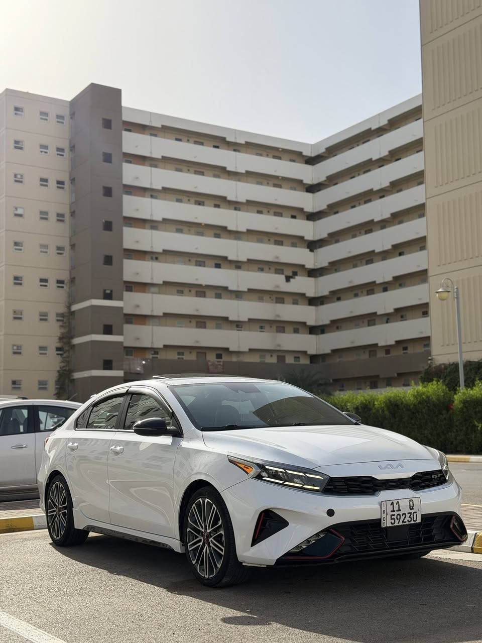 السلام عليكم
كيا فورتي موديل 2024 GT
محرك 1600 تيربو 
كلين تايتل بدون حادث 
فول مواصفات اعلى فئة 1/1
السيارة اجتي من امريكا بدون دعامة ولايتات جبتلهة دعامية نفس الون ولايتات اصلية بيهة رصعتين بالجاملغ الايسر ممبينات بس اذكرهن للمصداقية ومصورها فديو موضح بي كلشي السيارة حيل جديدة ومناقصها كلشي 
صور امريكا كلها بالمنشور 
مواصفاتها 
بصمة 
تشغيل عن بعد 
فتحة 
كشن كهرباء 
كشنات حار بارد 
كشنات جلد ومختمة GT
انارة بالدشبول ومختم GT
سستم صوت هارمن كاردن 
شفتات بالستيرن 
فول تحكم ستيرن 
فول رادارات وسياقة ذاتية وتوقف ذاتي 
نقاط عمياء 
كامرة خلفية 
شاشة جبيرة 
دبل كزوز 
كيرها DCT
السيارة ماشية 29الف كيلو مو ميل 
تبريد قطعتين 
تبريد منفصل 
سعرها 195وبيها مجال 
شباب الي يشوف سعرها هواية علية فدوة الة السيارة بس الجديد غالي وكلشي بسعرة 

مكاني 
بغداد مجمع بسماية 

للتواصل واتساب واتصال 

***********
