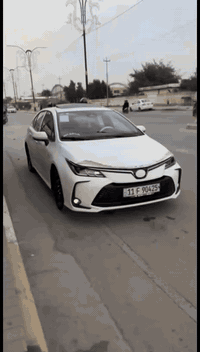 للبيع كورلا 2025 هايبرد زيرو استلام شركة السيارة فول مواصفات... رادار ...