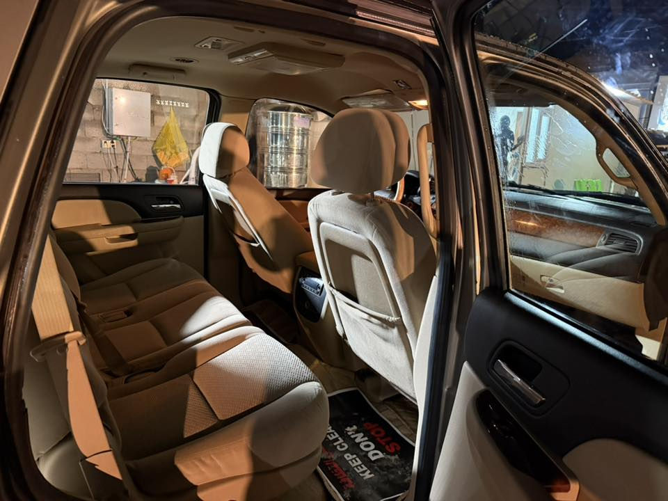 تاهو 2007
LT
كفاله من الكص 
خليجي 
منظومة زنون 
كير +مكينه كفاله 
سياره جديده بمعنى الكلمه 
السعر 90
***********
