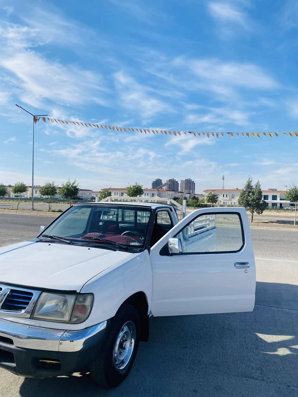 بۆفرۆشتن
پێکاب نیسان تاک2001
تەبریتو پاوەر
ڕەقەم هەولێرە بەشەرتی بەناو کردن
سەنەوی تازا بەسەر چوە
دووپارچەو نێوی سبوخە پیشی نیتی 
گێڕو مەکینەی بەشەرت
سحری78مەحامەلەچی کەم
***********
شوێن هەولێر
