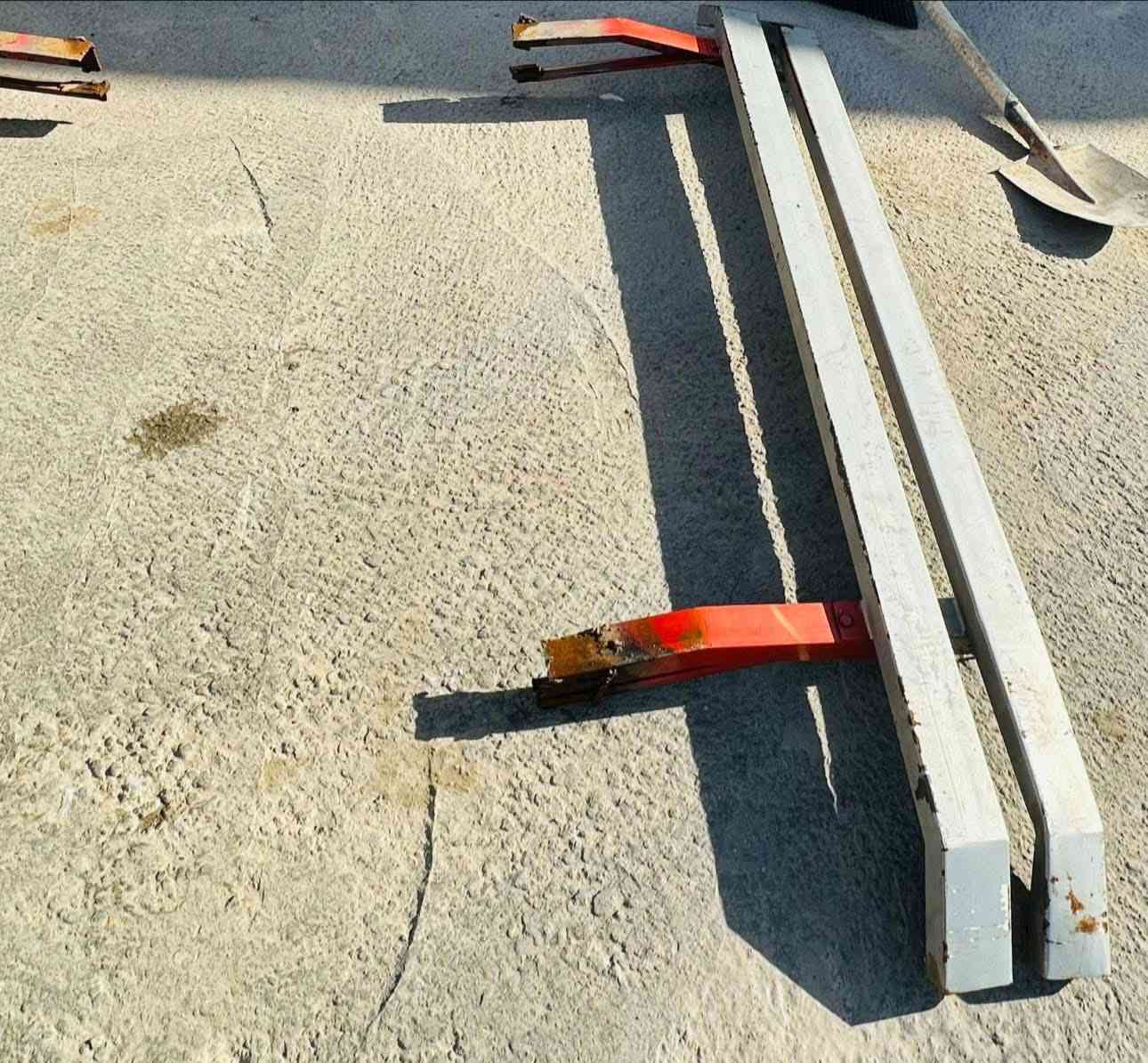 سبايدرات حديد ثقيل تخم كامل مع دعامية خلفيه  سعر 250 الف
تكم بدي صفاح الوسطانية كاملات سعر 175 

طبشة كير هينو شيطان جديدة 8 برغي سعرها 465 

للاتصال. ***********
