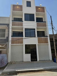 ستوديو • بناء زيرو • ارضية