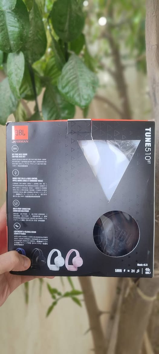 Jbl 510 BT 🎧🔥
JBL Pure Bass Sound
Wireless Bluetooth 5.0 Streaming
Up to 40H battery life and speed charge (5mins = 2H)

-هل تبحث عن الرفيق المثالي ليومك؟ سماعة JBL Tune 510BT🎧🔥 صُممت لتعطيك تجربة صوتية لا تُنسى مع تقنية JBL Pure Bass الشهيرة. 

- ​بطارية خرافية: استمتع بـ 40 ساعة متواصلة من الاستخدام.
​شحن سريع: 5 دقائق شحن تعطيك ساعتين من الاستماع! ⚡

- ​راحة تامة: تصميم خفيف الوزن وقابل للطي ليناسب حركتك في كل مكان.
- ​اتصال ذكي: بدّل بين أجهزتك بسهولة بفضل خاصية الـ Multi-point connection


**إذا كنت صاحب هذا الإعلان وتريد حذفه لأي سبب، رجاءا أرسل رسالة إلى الدعم الفني**
