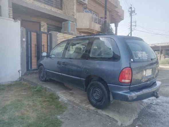 السلام عليكم 
دوج 7راكب 
كير ومحرك مكفولات 
رقم بغداد 
تبريد ثلج
تخم تاير جديد 
مكان السيارة بغداد الكاظمية 
السعر 45 وبي مجال

***********
***********
