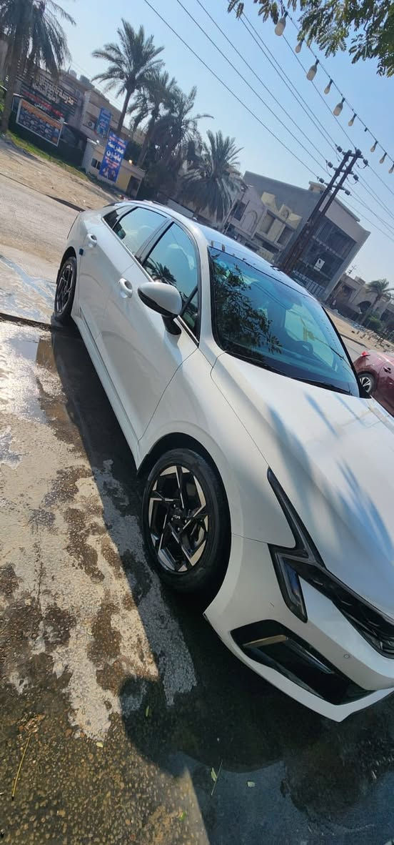 تحيه طيبه السلام عليكم ورحمة
كيا K5 خليجي 2024 

محرك:.25000

مواصفات :.

بانوراما 

بصمة

شغال (تشغيل عن بعد)

شاشة حجم كبير 

شاشة الكترونية 

كشن جلد 

كشن كهرباء 

مري شفط 

ويل كروم

داخل بيجي 

ليد أمامي و خلفي 

حساس أمامي و خلفي 

تبريد قطعتين 

صندوك ذكي 

درايف مود 

تحكم و تعديل سرعه

رقم بغداد ماشيه 33

السعر 228.  
***********
