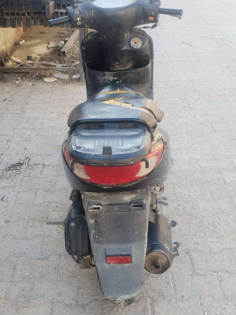 من رخصة مدير الكروب متاح دراجه بريز وتفصيل داخل التصوير رقم موبايل ***********
