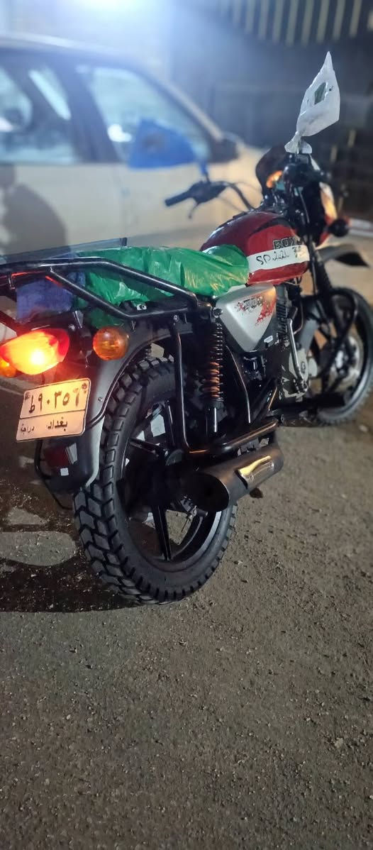 سلام عليكم اعيد النشر بسبب الوعود الكاذبه بوكسر مرقم تحويل ثاني يوم دراجه خير من  الله مديل 2021
البيع قفل واحد ونص بكاني حي اور ***********
