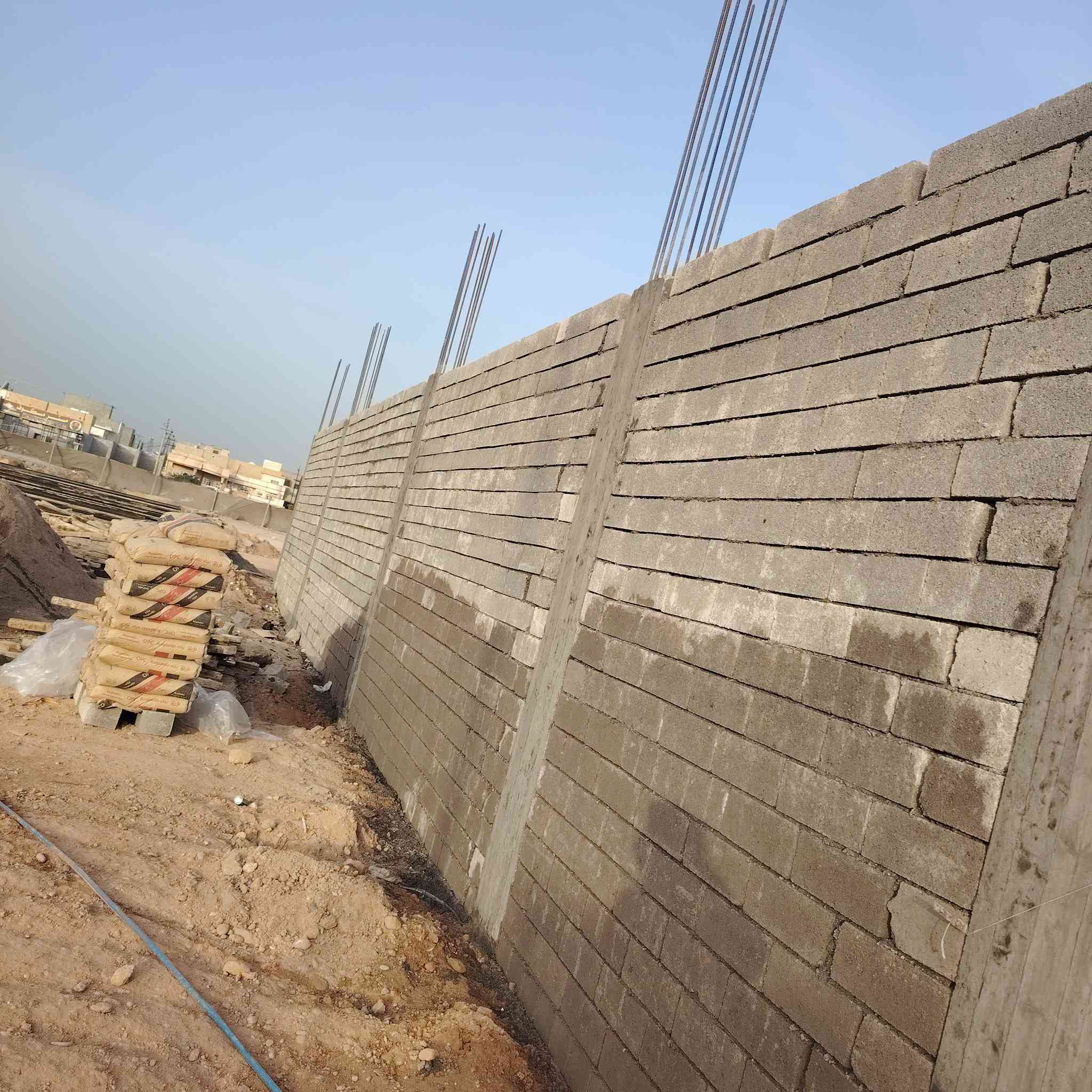 سلام عليكم خلفه بناء متفرّغ شغل درجه اولى وبانسب الاسعار وافضل المواعيد اشتغل تكريت العلم الدور الفرسان الشهامه الحجاج يوجد خاص و للاتصال ع ***********و بي واتساب او ***********
