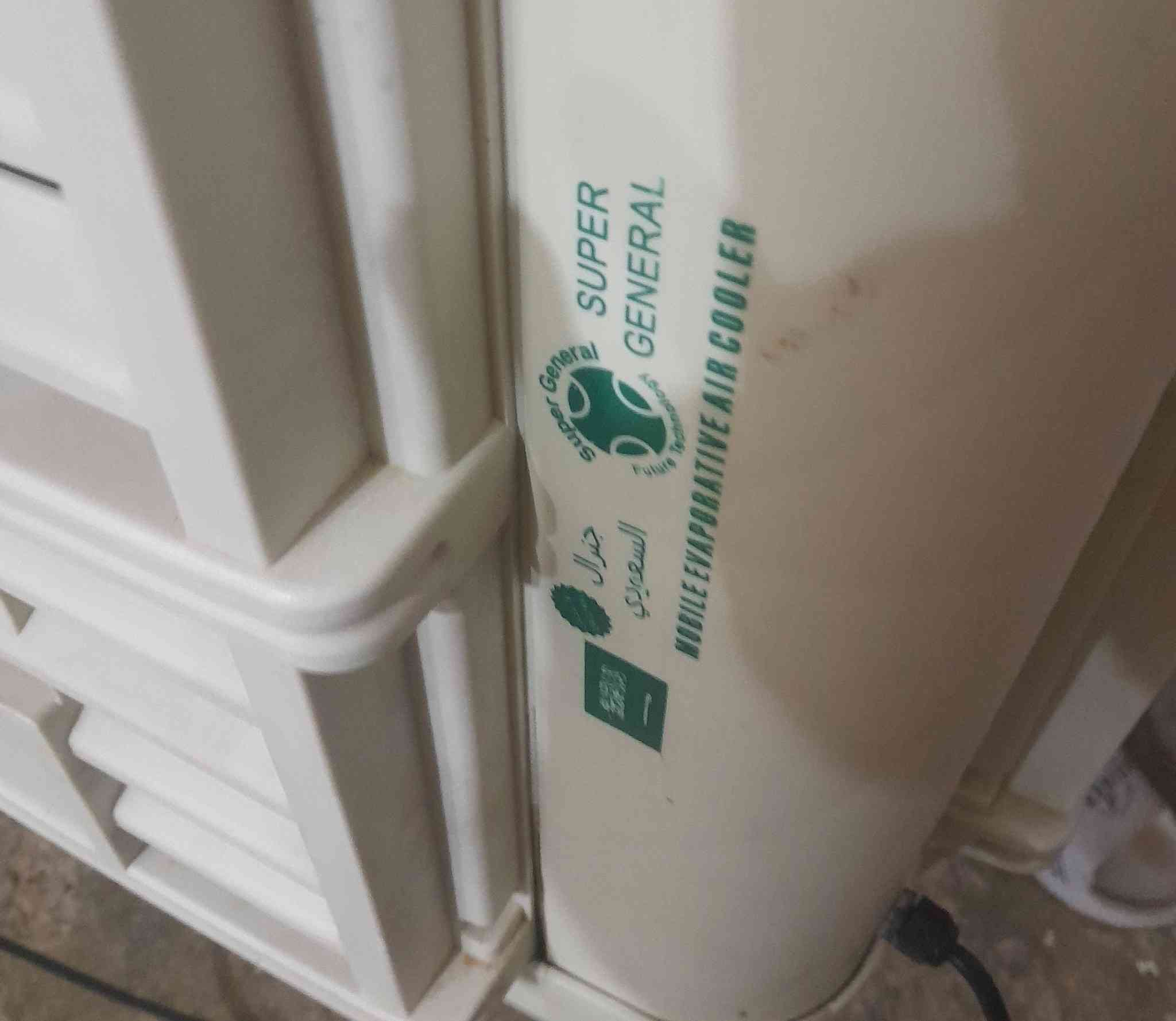 بيها عطل بسيط ( كنفيرة سعودي حجم ٤٠ ) ماخذه ٣٥٠ العام جديدة بعده 
( فجأة كامت تشتغل على كيف مااعرف ليش ) قيم واخذ


**إذا كنت صاحب هذا الإعلان وتريد حذفه لأي سبب، رجاءا أرسل رسالة إلى الدعم الفني**