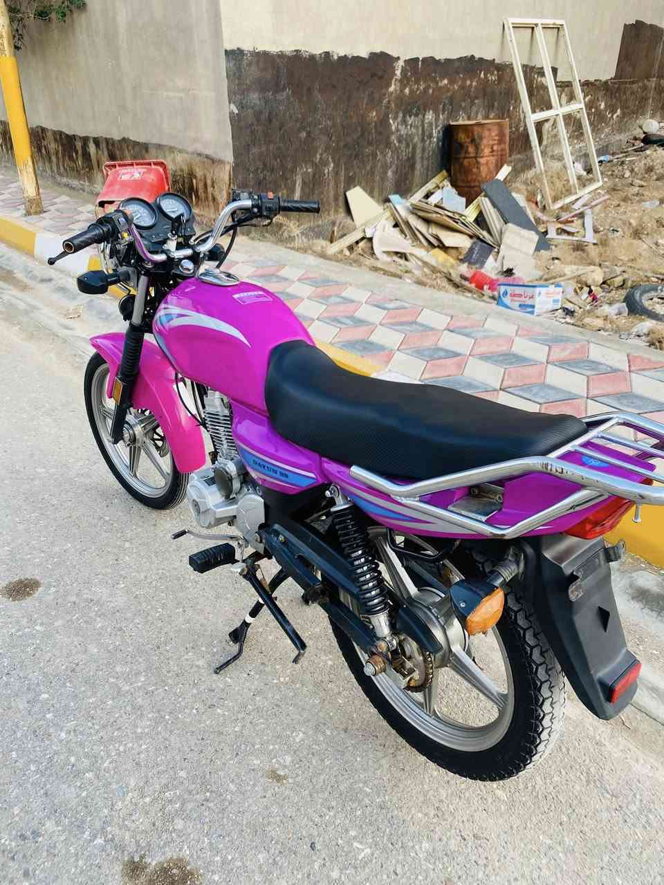 السلام عليكم دايوان عظم موديل 2023 اوراق سكنر السعر 850 وبيها مجال مكان ديوانيه موبايل ***********
