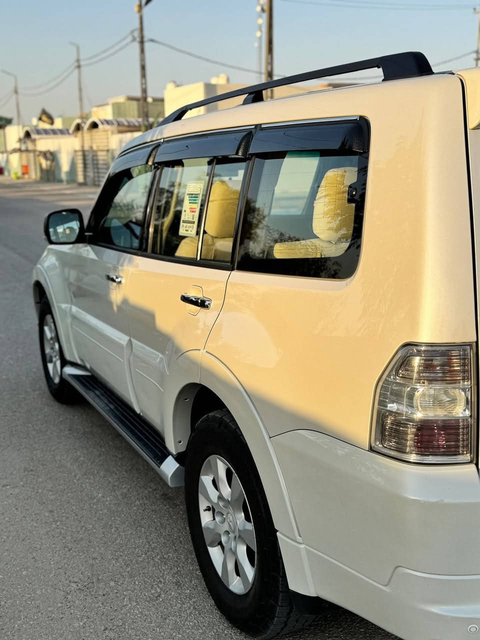 السلام عليكم باجيرو 2015
حبتور فول واحد  على واحد 
بصمة  
ماشية 114 حقيقي 
تخم تاير
حدادية 
منضومة بانزين وادامة 
معالجة طسة ورشة المفتاح الحديث 
رقم بغداد الماني 
(السعر 187
***********
