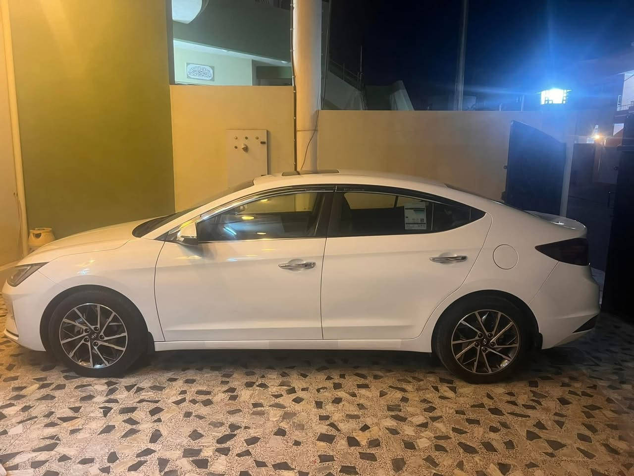 النترا ٢٠٢٠ خليجي
محرك 20
بصمة
سلايد
كاميرا امامية و خلفية
حساسات امامية خلفية
شاشة كبيرة اندرويد نوع اصلي
تبريد قطعتين
تحكم استيرن
ثلاث وضعيات قيادة اقتصادي و عادي و سبورت
يدات ترحيب
مرايات كهربائية
صندوق ذكي
السيارة بأسمي و مداريها و مغلف الكشنات و الكاعيات
سنوية و الهزة و الرقم جديدة
ماشية 61 الف كيلوا متر
بيها طخة ماطور سطحي فأنصبغ ربع باب السائق و ربع باب الوراه بدون اي دواخل او ايرباك
الكير و المحرك مكفولات
مكان السيارة الدوره 
السعر 140و بيها مجال بسيط
اتصال عن طريق الفايبر او الواتساب ***********///***********
