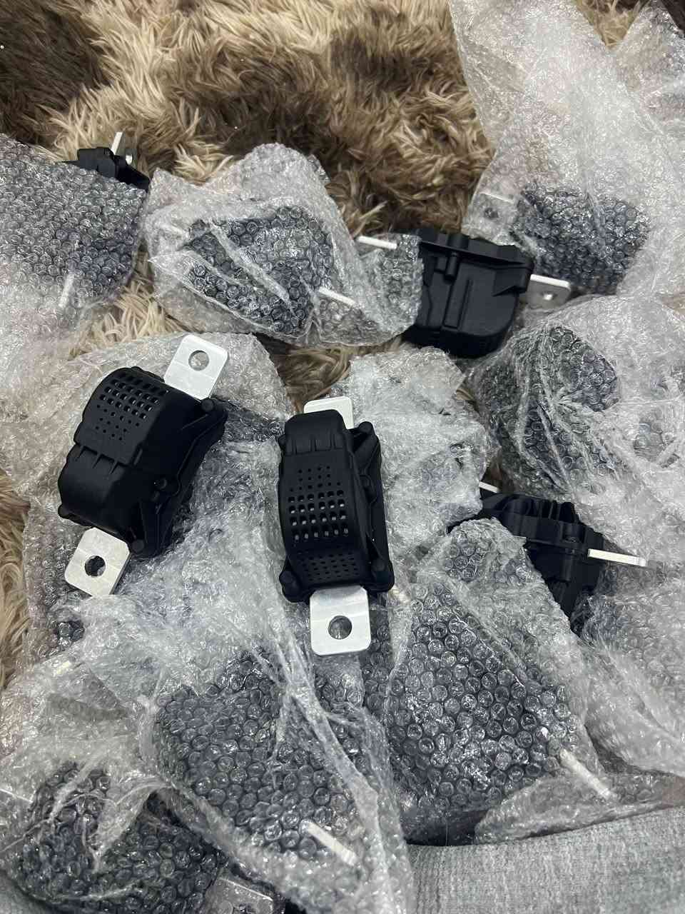 باير فيوز تسلا 20 قطعة شلعة  كاملة تصفية محل سعر الوحدة منهن ب 35 الف
للتواصل واتساب ***********
