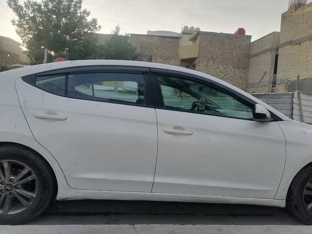 سلام عليكمً من رخصت الادمن النتره لبيع وارد مريكي سونار مرفق بل صور سيارهً كلش حلوهً وشوف بعينكً نته سياره بيهى طخات خفيفه موضحه سعر 123 وبيهى مجال سياره بسمي تحويل ثاني يوم رقم بغداد ***********
