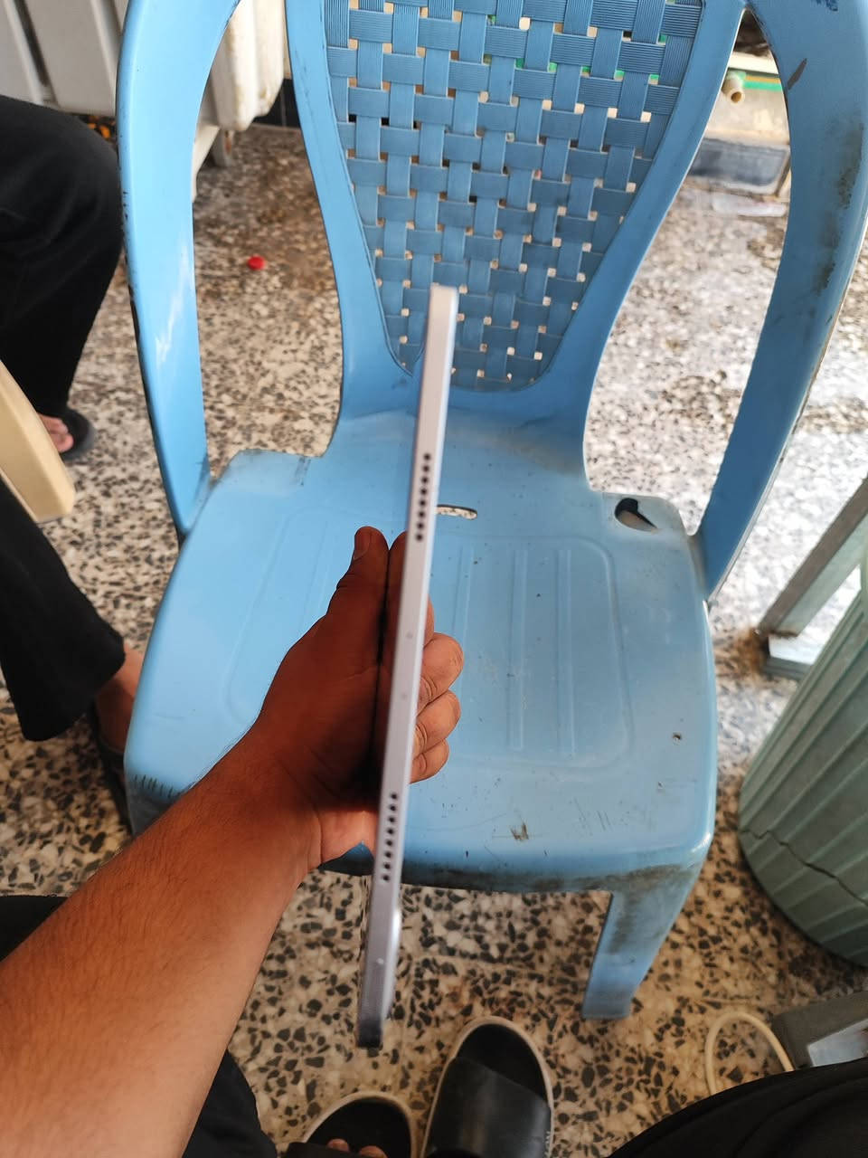 ب ايباد 11برو معالج ام 2/الجيل الرابع الجهاز ما دخل تصليح بي بس هذا الفطر بل شاشه مآثر با لمس  بطاريته 87 تجي تفحص ابعينك سعر 650اوبي مجال مكاني بغداد زعفراني اربع شوارع هاذ رقمي للتواصل *********** +عدي حساب بوبجي هم للبيع
