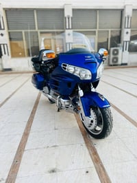 كولدن 1800 • مديل 2005 • بدون رقم