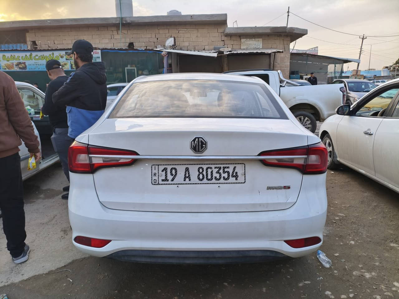 السلام عليكم سياره للبيع
نوع MG 5 موديل 2025 
ماشيه 16 km
سياره كير محرك تبريد تدفى صدر أمام خلفي دبلات الكل بلادي 

مامفتوح بيها برغي ولا مبدل 

الويل كب بلادي  

شاشه كبيره

سستم سماعات عدد٤ مشدود بلادي 

سعر 111 $وبيها مجال فقط حق الجيه رقمي ***********
