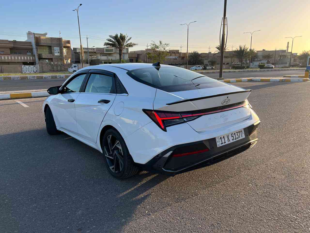 2024 هونداي النترا هايبرد
السيارة تسجيل وهزة كله جديد

 المواصفات 
محرك 1,600 هايبرد وبانزين ( هجين )
لون ابيض ثلجي
دشبول ديجتال بالكامل متغير أنماط متعددة 
الشاشة فول لد أوامر صوتية 
هاند بريك دكمه ( auto hold )
3 انضمة قيادة 
تشغيل عن بعد 
لايت امامي LED + زنون
بكلايت خلفي LED 
كشاف ضباب
حساسات أمامي + خلفية 
مانع تجاوز + اشاير بالمري + تدفئة 
رادار امامي 
كامره خلفية + امامية 
مثبت سرعة تفاعلي 
نضام الحفاظ على المسرب + قيادة ذاتية
فتحة سقف جميع الحركات 
قطعتين تبريد 
مداخل USB + type c
ويل كب 17 + تخم تاير جديد 
السيارة ماشية 14,493 km  
بصمات عدد 2
حادث السيارة كما موضح بالفيديو 

السعر 15,700$ ( 157) ورقه

للاستفسار الاتصال على الرقم او على الخاص 

 ***********
